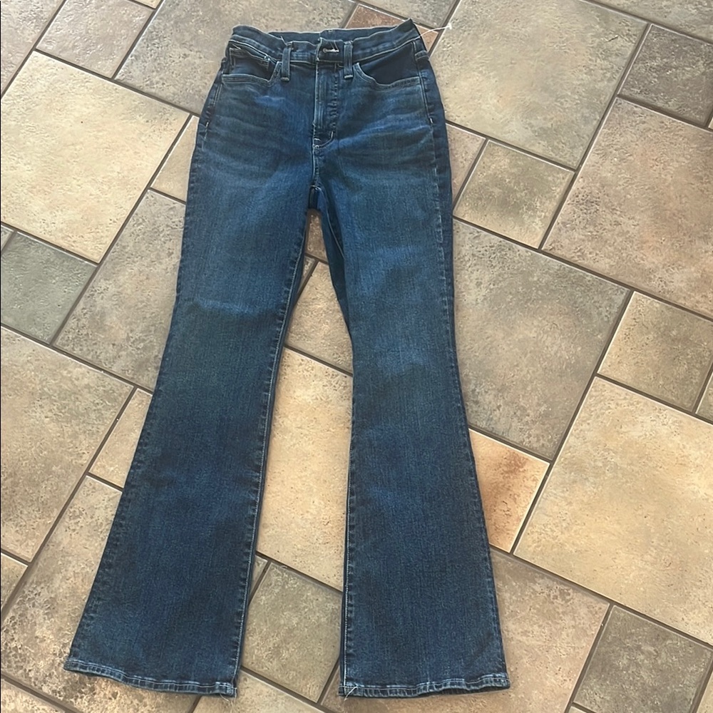 NWOT Madewell Halstrom Classic Blue Women's flare Jeans- 24